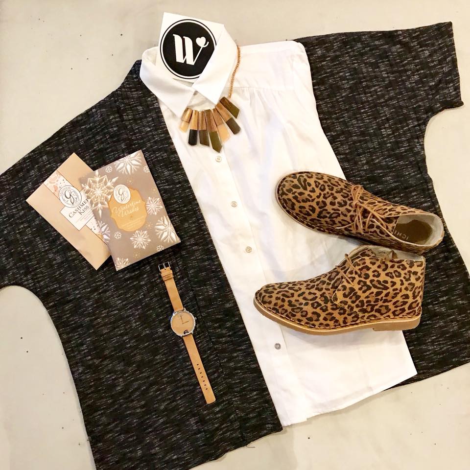 Bluse und Cardigan